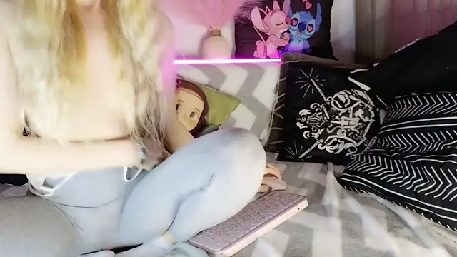 Snapshot of nicollewetpussy chatting on February 21, 2025, 2:50 am nicollewetpussy online show from February 21, 2025, 2:50 am