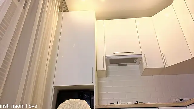 Snapshot of Naomi_Girly chatting on March 19, 2026, 6:08 pm Naomi Girly online show from March 19, 2026, 6:08 pm