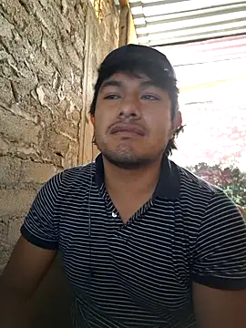 GusssHOT online show from April 13, 2026, 4:22 pm