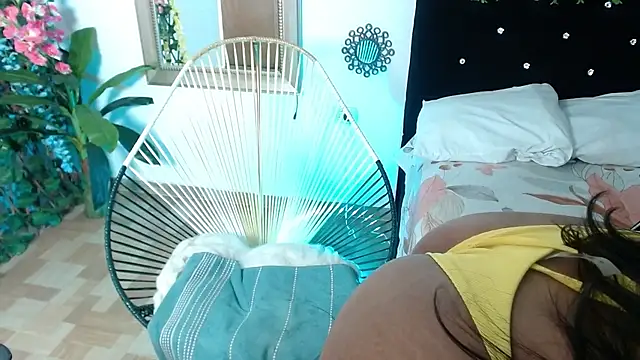 Snapshot of rachel_moon_ chatting on March 6, 2026, 11:55 pm rachel moon online show from March 6, 2026, 11:55 pm