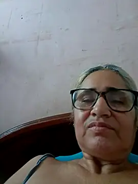 Snapshot of _candi chatting on September 30, 2025, 11:27 am candi online show from September 30, 2025, 11:27 am