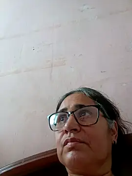 Snapshot of _candi chatting on March 21, 2025, 9:45 pm candi online show from March 21, 2025, 9:45 pm