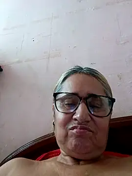 Snapshot of _candi chatting on September 17, 2025, 12:18 pm candi online show from September 17, 2025, 12:18 pm