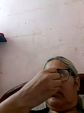Snapshot of _candi chatting on September 29, 2025, 2:34 pm candi online show from September 29, 2025, 2:34 pm