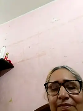 Snapshot of _candi chatting on September 14, 2025, 12:27 pm candi online show from September 14, 2025, 12:27 pm