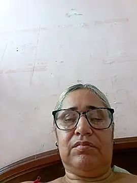 Snapshot of _candi chatting on October 1, 2025, 6:56 pm candi online show from October 1, 2025, 6:56 pm