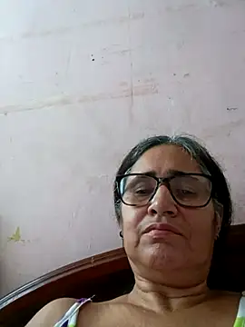 Snapshot of _candi chatting on March 16, 2025, 12:00 pm candi online show from March 16, 2025, 12:00 pm