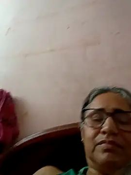 Snapshot of _candi chatting on March 21, 2025, 11:12 am candi online show from March 21, 2025, 11:12 am