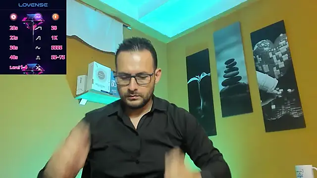 Snapshot of Jerry_hot1 chatting on September 15, 2025, 10:15 am Jerry hot1 online show from September 15, 2025, 10:15 am