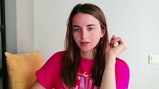 Miss Arwen online show from June 22, 2026, 9:28 am
