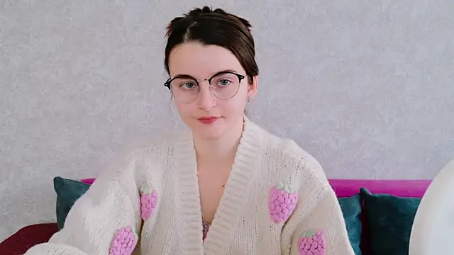 Snapshot of Miss_Arwen chatting on December 1, 2025, 4:57 am Miss Arwen online show from December 1, 2025, 4:57 am