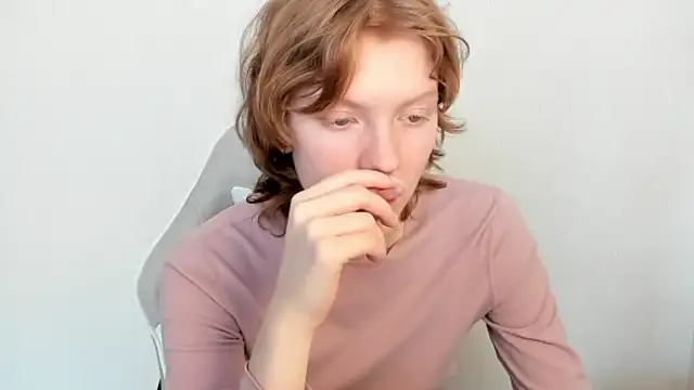 Snapshot of StellaDavis chatting on February 26, 2026, 8:03 am StellaDavis online show from February 26, 2026, 8:03 am