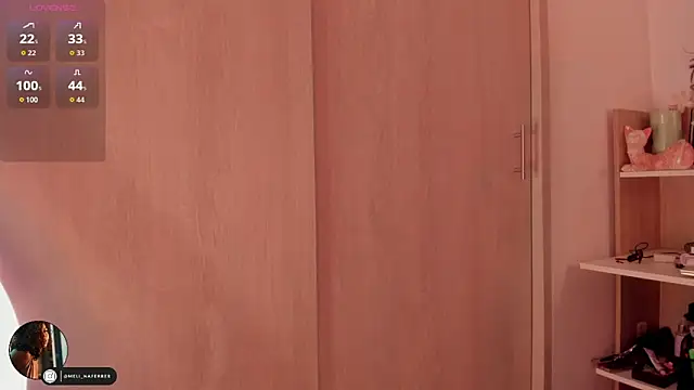 Snapshot of Melina_Ferrer1 chatting on February 15, 2026, 4:50 pm Melina Ferrer1 online show from February 15, 2026, 4:50 pm