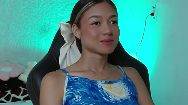 hantonella  online show from March 6, 2026, 1:28 pm