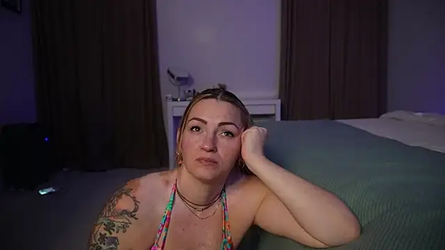 MaggieMayI89 online show from May 15, 2026, 1:47 am