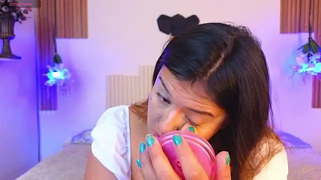 Snapshot of _poison_sweet chatting on February 24, 2026, 7:37 pm poison sweet online show from February 24, 2026, 7:37 pm