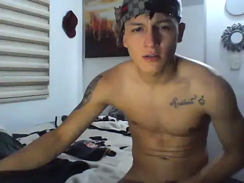 Snapshot of Pharaon_71 chatting on February 10, 2025, 11:55 pm Pharaon 71 online show from February 10, 2025, 11:55 pm