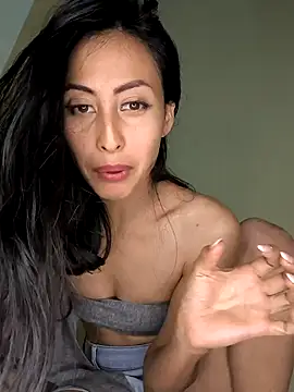 Anahi cake online show from March 18, 2025, 11:31 pm