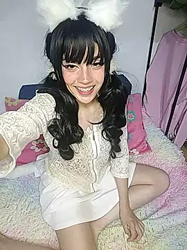Your-horny-petite online show from January 16, 2026, 6:39 am