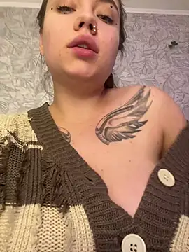 Snapshot of Vikki_toriya chatting on January 22, 2025, 11:21 pm Vikki toriya online show from January 22, 2025, 11:21 pm