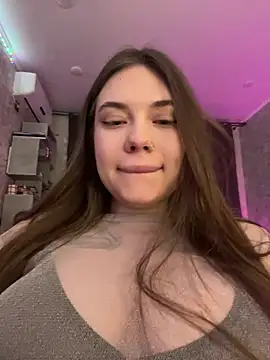 Snapshot of Vikki_toriya chatting on February 27, 2025, 12:25 am Vikki toriya online show from February 27, 2025, 12:25 am