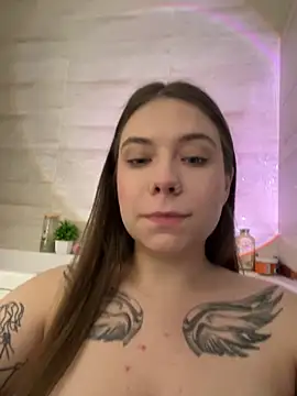 Snapshot of Vikki_toriya chatting on March 10, 2025, 6:38 am Vikki toriya online show from March 10, 2025, 6:38 am