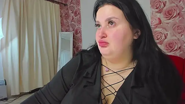 MonaSteele online show from March 12, 2025, 5:57 am