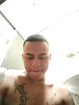 jaycob fox online show from December 17, 2025, 8:58 pm