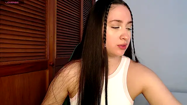 sofiaduque 26 online show from October 23, 2025, 8:51 pm