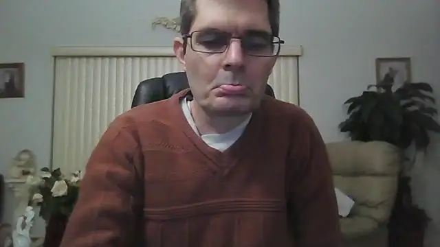 Snapshot of Copfiremen4566 chatting on February 24, 2026, 6:47 am Copfiremen4566 online show from February 24, 2026, 6:47 am