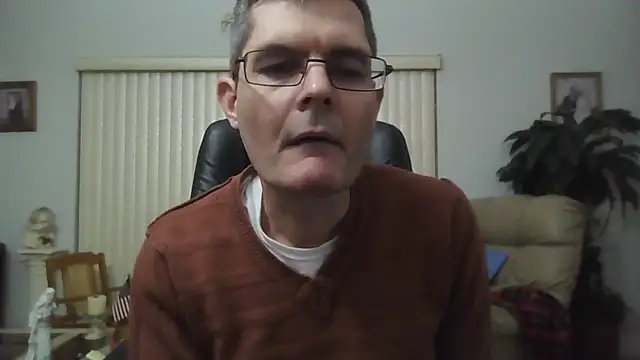 Copfiremen4566 online show from November 13, 2025, 6:06 am