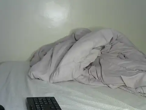 Snapshot of Novah_ chatting on March 1, 2026, 9:09 am Novah online show from March 1, 2026, 9:09 am