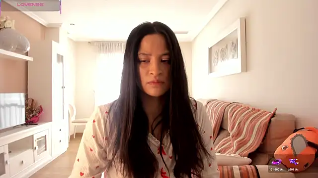 bella apont online show from November 27, 2025, 10:05 am