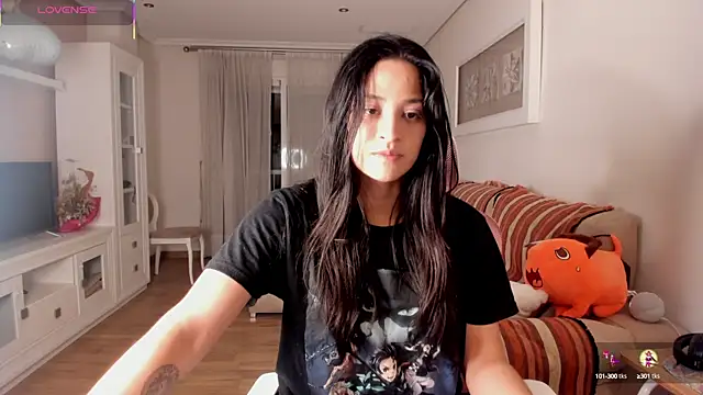 bella apont online show from October 17, 2025, 10:33 pm