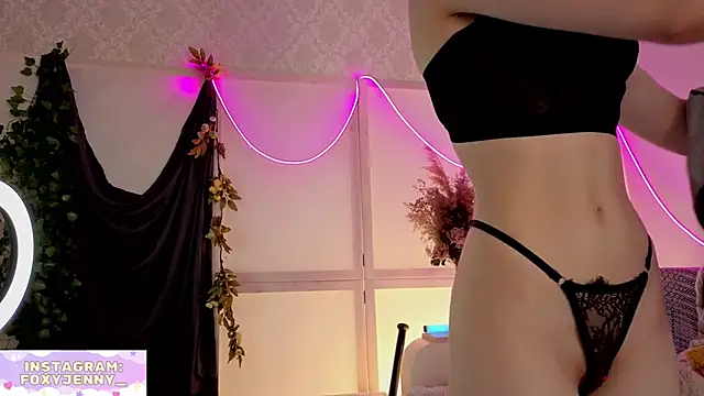 Snapshot of JennyDilly chatting on March 12, 2026, 8:24 pm JennyDilly online show from March 12, 2026, 8:24 pm