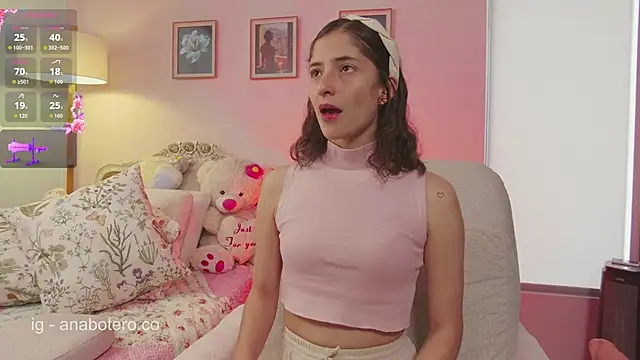 KittyAna online show from September 10, 2025, 7:46 pm