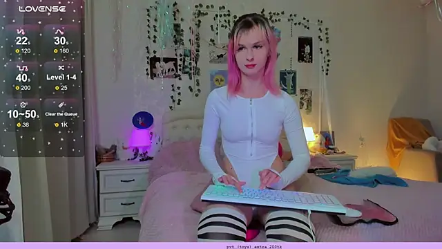 Snapshot of Neko_kitsune1 chatting on December 2, 2024, 1:19 pm Neko kitsune1 online show from December 2, 2024, 1:19 pm