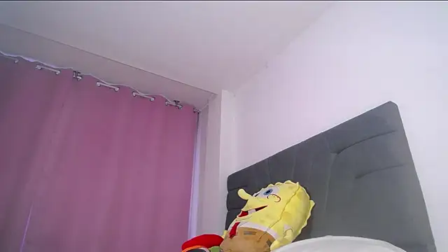 Snapshot of Yinn_Silver chatting on March 29, 2026, 11:12 am Yinn Silver online show from March 29, 2026, 11:12 am