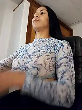 Snapshot of Charlotte_Bayron chatting on February 2, 2026, 12:09 am Charlotte Bayron online show from February 2, 2026, 12:09 am