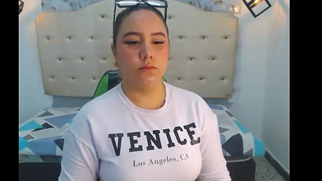 Snapshot of Kathiasaints chatting on March 31, 2026, 10:12 pm Kathiasaints online show from March 31, 2026, 10:12 pm