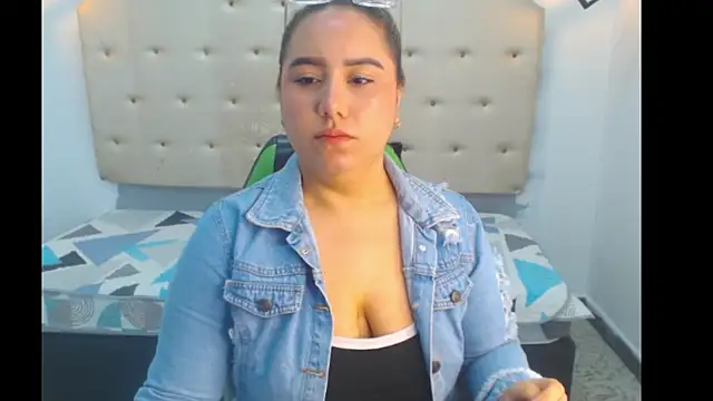 Snapshot of Kathiasaints chatting on March 18, 2026, 10:32 pm Kathiasaints online show from March 18, 2026, 10:32 pm