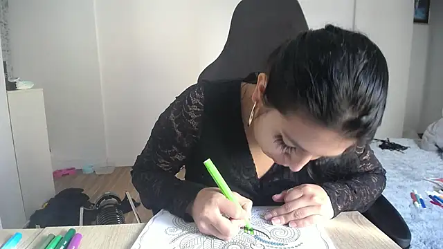 Contantin helena online show from January 17, 2026, 1:37 pm