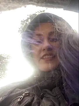 Erotic Synth Goddess online show from April 30, 2026, 12:23 pm