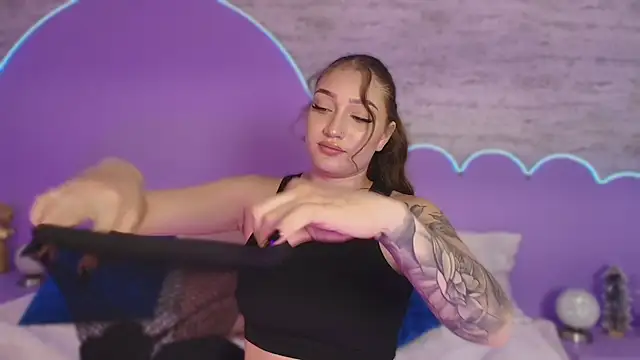 Giaa Ross online show from February 12, 2026, 7:35 pm