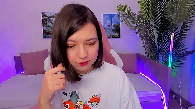 Snapshot of Lina_Brownie chatting on February 6, 2025, 1:16 am Lina Brownie online show from February 6, 2025, 1:16 am