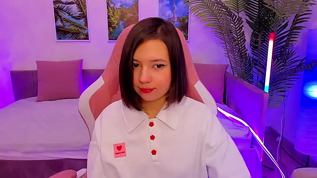 Snapshot of Lina_Brownie chatting on February 15, 2025, 1:53 am Lina Brownie online show from February 15, 2025, 1:53 am