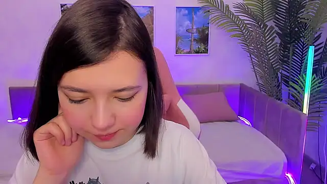 Snapshot of Lina_Brownie chatting on March 16, 2025, 2:21 am Lina Brownie online show from March 16, 2025, 2:21 am