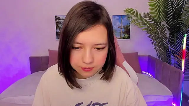 Snapshot of Lina_Brownie chatting on February 22, 2025, 1:44 am Lina Brownie online show from February 22, 2025, 1:44 am