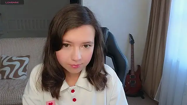 Snapshot of Lina_Brownie chatting on October 1, 2025, 4:06 am Lina Brownie online show from October 1, 2025, 4:06 am