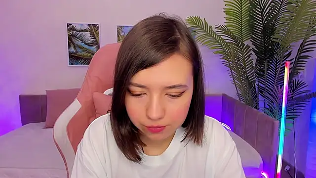 Snapshot of Lina_Brownie chatting on February 26, 2025, 1:57 am Lina Brownie online show from February 26, 2025, 1:57 am